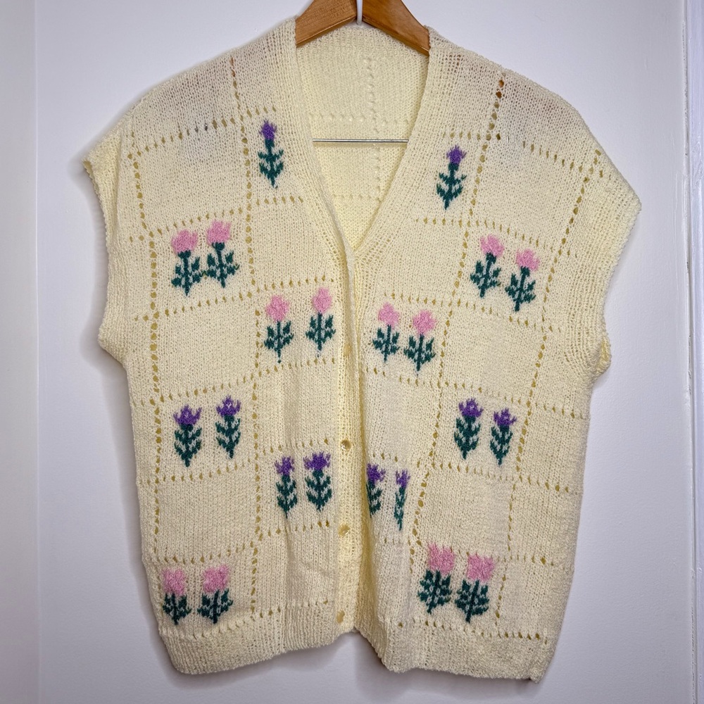 Vintage Handmade Knit Cardigan Sweater Vest Flowers Cottagecore Pink Purple